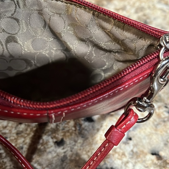 Coach NWT Red Wristlet - Picture 4 of 4